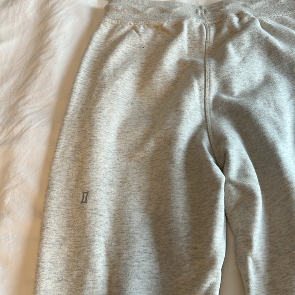 Kit & Ace white heathered jogger small NWOT - Picture 4 of 11